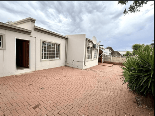 Mordern town houe for sale